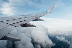 34-летняя пассажирка потеряла сознание на борту самолета и не выжила
