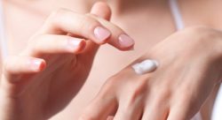 Салициловая мазь против прыщей Салициловая мазь против прыщей