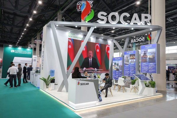 Алиев и Зеленский заявили, что Россия ударила по нефтебазе компании из Азербайджана на Украине. О чем они договорились?