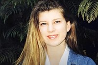 Делавший селфи во дворе церкви турист сорвался с вершины горы на камни Делавший селфи во дворе церкви турист сорвался с вершины горы на камни