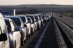 Движение на Крымском мосту возобновили