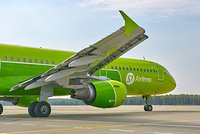 Экипаж самолета объявил чрезвычайную ситуацию из-за потерявшего сознание пилота