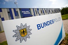 Гражданина России развернули на границе европейского государства