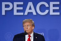 «Крайне интересные обсуждения». Трамп высказался о санкциях, урегулировании на Украине и встречах с Путиным и европейцами «Крайне интересные обсуждения». Трамп высказался о санкциях, урегулировании на Украине и встречах с Путиным и европейцами