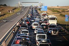 Крымский мост временно перекрыли