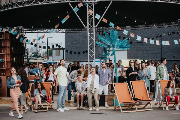 Лучшая музыка, стендап и очень много историй. Что делать на «Чтиво Фесте» и почему это лучшее мероприятие для завершения лета?