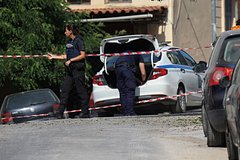 Мужчину-модель и его друга нашли бездыханными в бассейне сотрудники греческого отеля