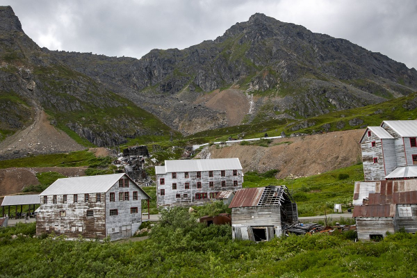 «Не для слабонервных». Путин и Трамп летят на Аляску. Чем это место поражает?