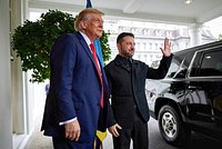 «Они неспособны разговаривать друг с другом». Трамп решил взяться за диалог Путина и Зеленского «Они неспособны разговаривать друг с другом». Трамп решил взяться за диалог Путина и Зеленского