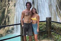 Пара блогеров отправилась в путешествие на фургоне по горам и не выжила