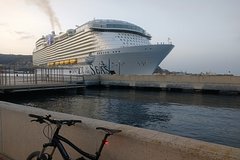 Пассажиры корабля «Чудеса морей» устроили на борту массовую драку и сорвали круиз Пассажиры корабля «Чудеса морей» устроили на борту массовую драку и сорвали круиз