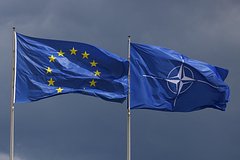 Политолог рассказал о желании ЕС забрать функции НАТО