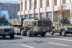 «Ракетную программу Украины отбросили назад». Российские военные ударили по месту хранения ракет, способных долететь до Москвы