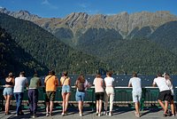 Россиянам назвали самую доступную соседнюю страну для отдыха в октябре