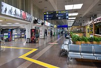 Россияне массово устремились в южный город России после открытия аэропорта Россияне массово устремились в южный город России после открытия аэропорта