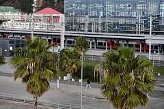 Россиянка опоздала на поезд из-за атаки БПЛА на Сочи и не получила компенсацию Россиянка опоздала на поезд из-за атаки БПЛА на Сочи и не получила компенсацию