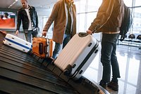 Россиянка подала в суд на авиакомпанию из-за поданного во время задержки рейса салата