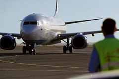 Российский самолет объявил сигнал срочности из-за резкого ухудшения состояния пассажира