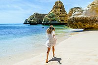 Секс-эксперта депортировали из популярной курортной страны из-за уроков по Камасутре Секс-эксперта депортировали из популярной курортной страны из-за уроков по Камасутре