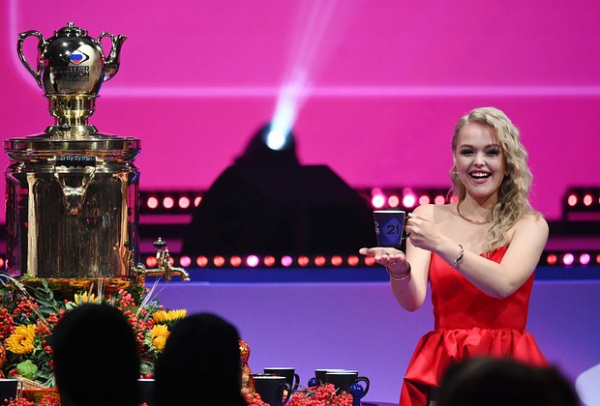 Стал известен победитель конкурса «Интервидение»: им оказался певец из Вьетнама. Что важно знать о нем и его победе?