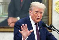 «Тяжело смириться». Как западные СМИ оценили первые минуты встречи Путина и Трампа?