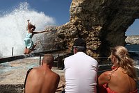 Турист описал пляж российского курорта фразой «толпы народа и нашествие медуз» Турист описал пляж российского курорта фразой «толпы народа и нашествие медуз»