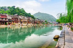 Туристка спасла уходящего под воду ребенка на отдыхе в Азии