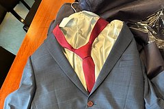 В Пулково иностранец украл у россиянина костюм за десятки тысяч рублей