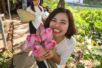 В ресторане на Ибице туристке предъявили счет за «крючок для сумки»