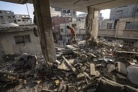 Задержанную в Израиле Грету Тунберг посадили в камеру с клопами. Флотилия активистки в третий раз не смогла доплыть до Газы