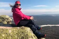 Застрявшая на пике Победы россиянка заплатила за тур сотни тысяч рублей Застрявшая на пике Победы россиянка заплатила за тур сотни тысяч рублей